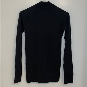 🧘‍♀️NWOT Black Stretch Turtleneck